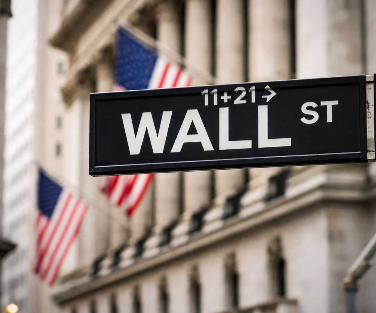 Dow slips 80 points as chip stocks rebound, ceasefire hopes lift markets