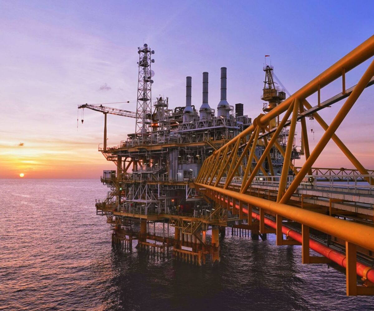 Iran Peace Hopes and Weak China Oil Demand Hammers Crude Prices