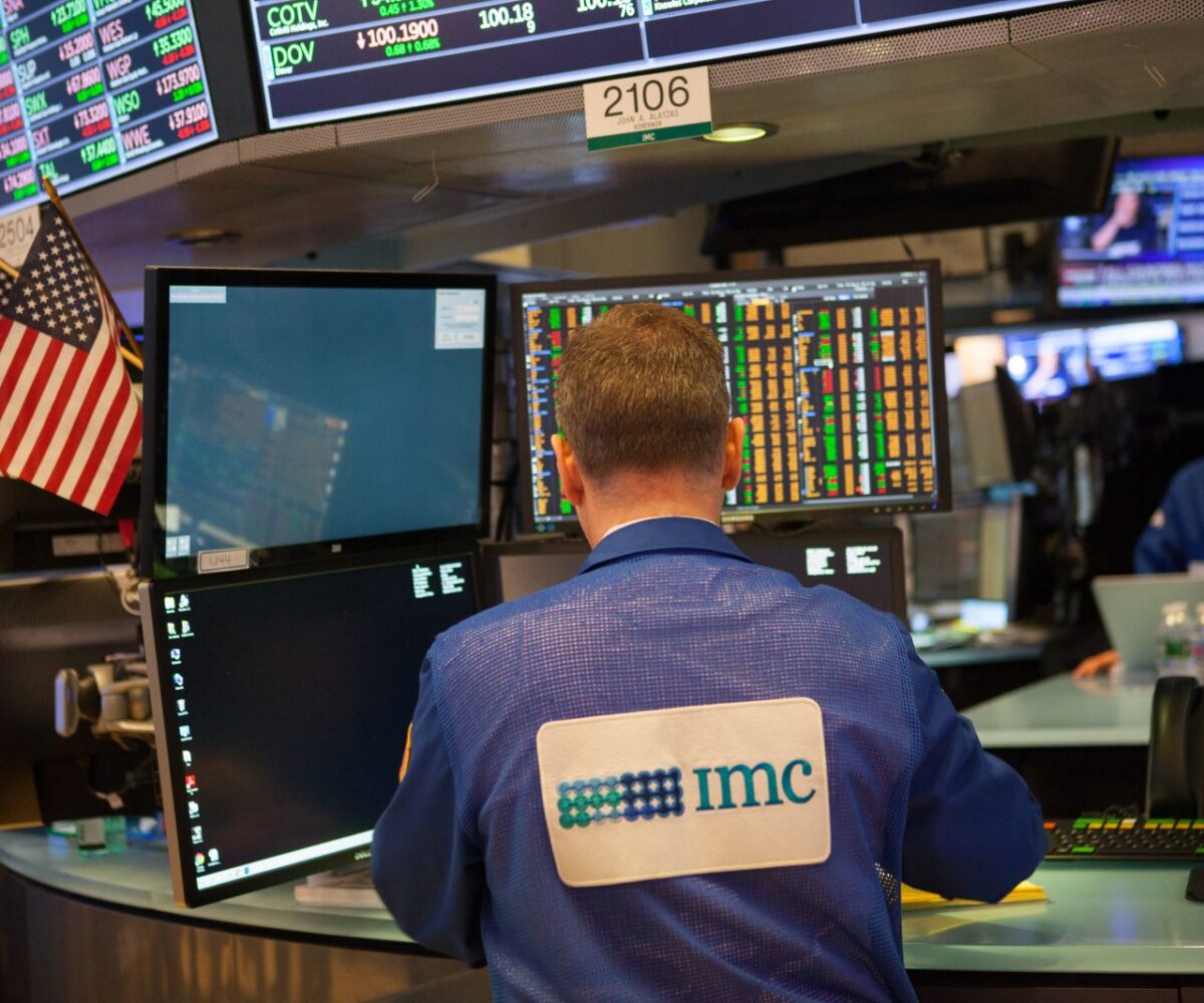 Stocks Rally as Buyers Return After AI-Led Selloff