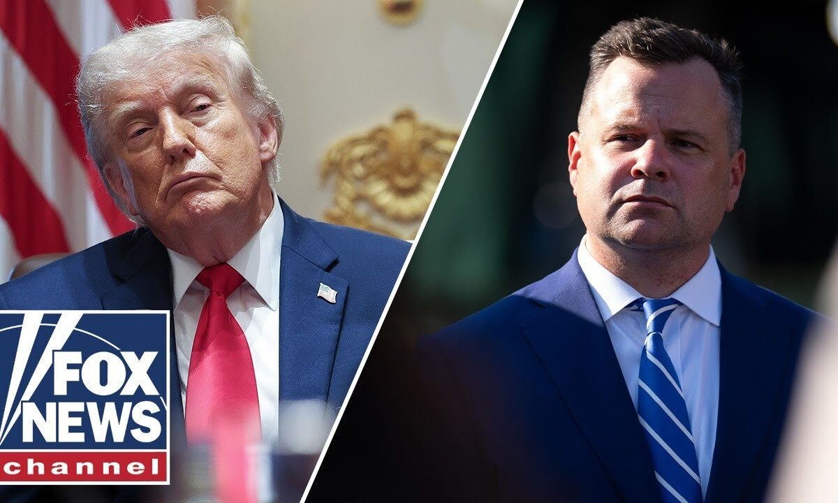 Trump urges Pulte to FIRE intel employees: Report