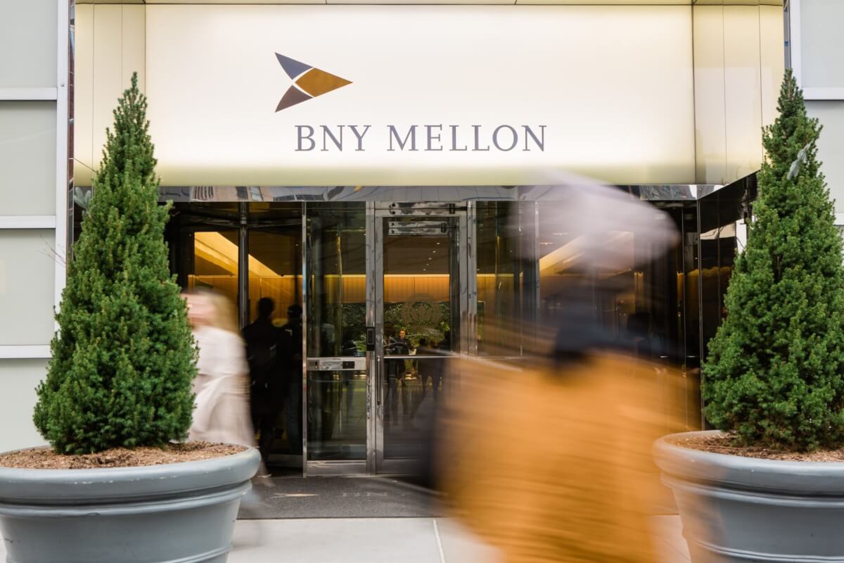 BNY Mellon Joins MiCA Register as EU Total Hits 309