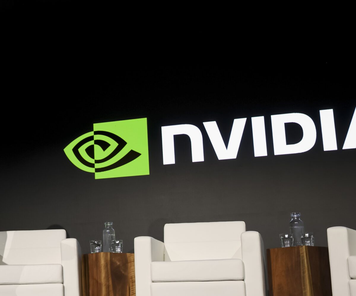 Why Nvidia stock is down over 4% on Thursday?